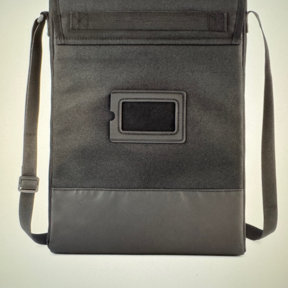 Belkin protective laptop sleeve with shoulder strap for 11-13” devices.